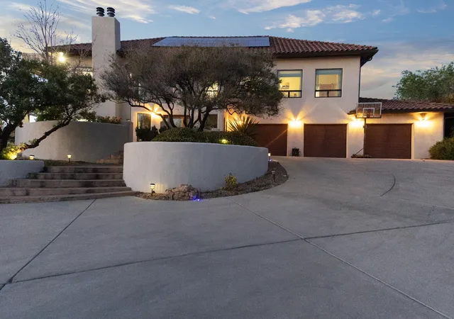 Photo 2 of Sale Pending at 11125 San Francisco Rd NE, Albuquerque, NM 87122 | MLS# 1103183 | Listing updated on 2026-08-28