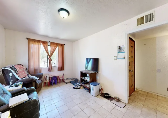 Homes for sale in Grants, NM | 1013 Elm Dr, Grants, NM 87020 | MLS# 1103189