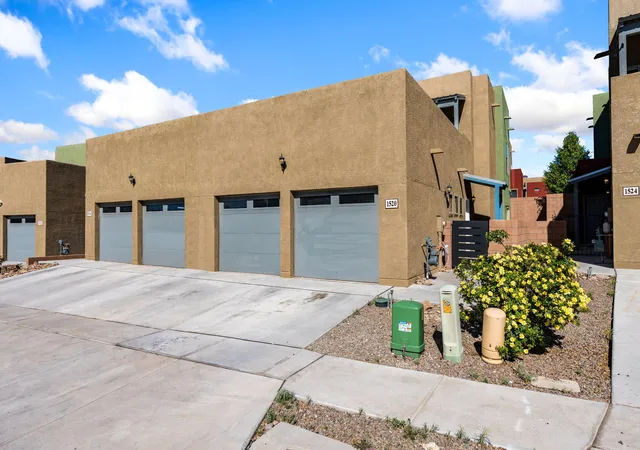 Photo 3 of Sale Pending at 1520 Volponi Dr Se, Albuquerque, NM 87123 | MLS# 1103273 | Listing updated on 2026-08-28