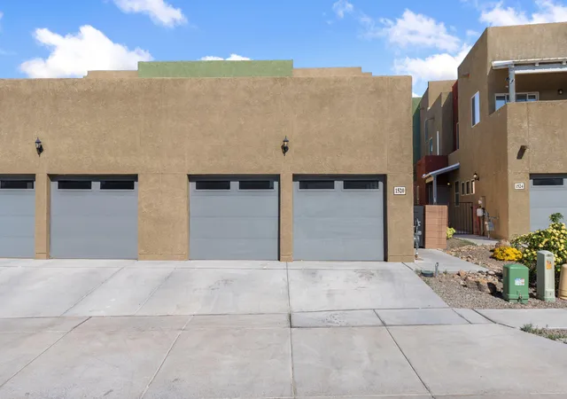 Photo 3 of Sale Pending at 1520 Volponi Dr SE, Albuquerque, NM 87123 | MLS# 1103273 | Listing updated on 2026-08-28