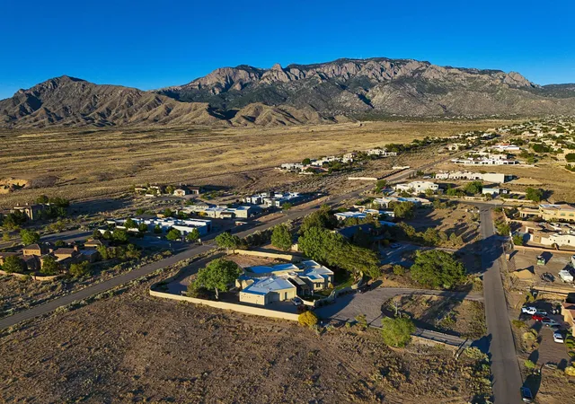 Homes for sale in Albuquerque, NM | 8801 Beverly Hills Ave Ne, Albuquerque, NM 87122 | MLS# 1103277