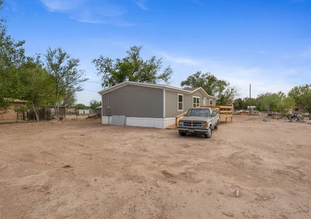 2nd image of 16 Serafin Rd, Belen, NM 87002 | MLS# 1103286