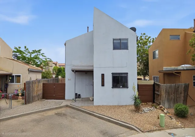 Homes for sale in Albuquerque, NM | 1832 Vail Ct Se, Albuquerque, NM 87106 | MLS# 1103310