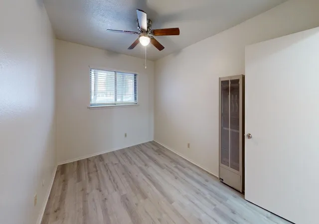 Photo 4 of Multi family home for sale at 1005 Carlisle Blvd SE, Albuquerque, NM 87106 | MLS# 1103321 | Listing updated on 2026-08-17