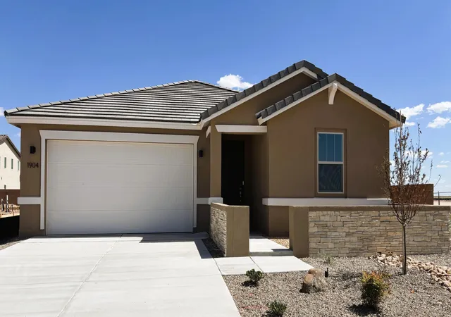 Photo 1 of Sale Pending at 1904 Houser Ave Se, Albuquerque, NM 87106 | MLS# 1103361 | Listing updated on 2026-08-25