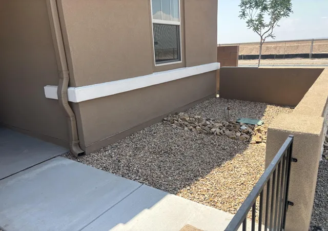 Photo 2 of Sale Pending at 1904 Houser Ave Se, Albuquerque, NM 87106 | MLS# 1103361 | Listing updated on 2026-08-25