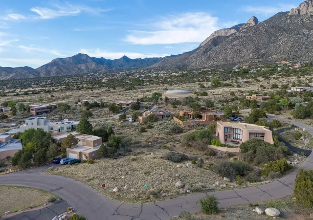 3rd image of 622 Cougar Loop Ne, Albuquerque, NM 87122 | MLS# 1103364