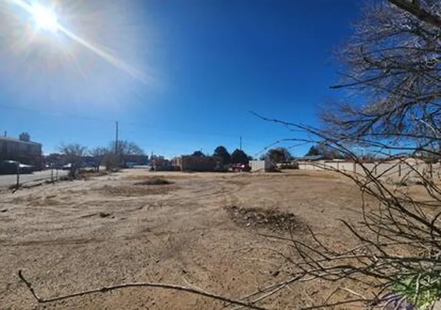3rd image of 1303 Menaul Blvd Nw, Albuquerque, NM 87107 | MLS# 1103384