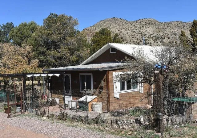 Homes for sale in Magdalena, NM | 175 Hop Canyon Rd, Magdalena, NM 87825 | MLS# 1103414