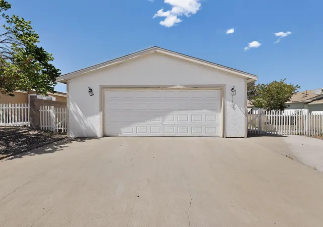1st image of 110 Sunrise Bluffs Dr, Belen, NM 87002 | MLS# 1103433
