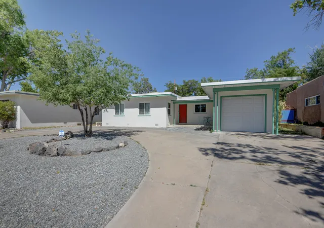 Homes for sale in Albuquerque, NM | 324 Chula Vista Pl Ne, Albuquerque, NM 87108 | MLS# 1103476