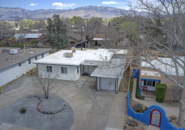Homes for sale in Albuquerque, NM | 324 Chula Vista Pl Ne, Albuquerque, NM 87108 | MLS# 1103476