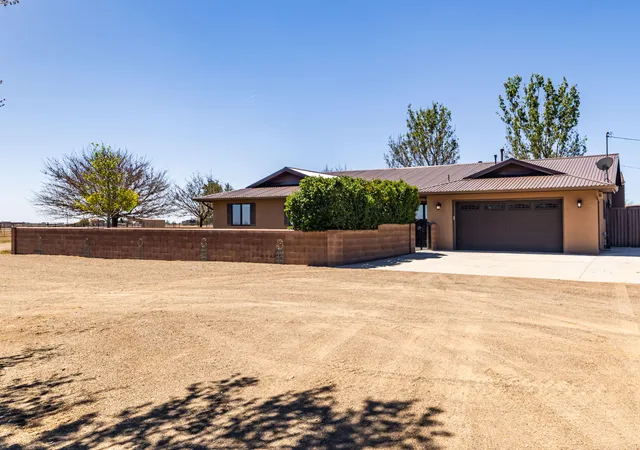Homes for sale in Edgewood, NM | 90 Nugent Rd, Edgewood, NM 87015 | MLS# 1103500
