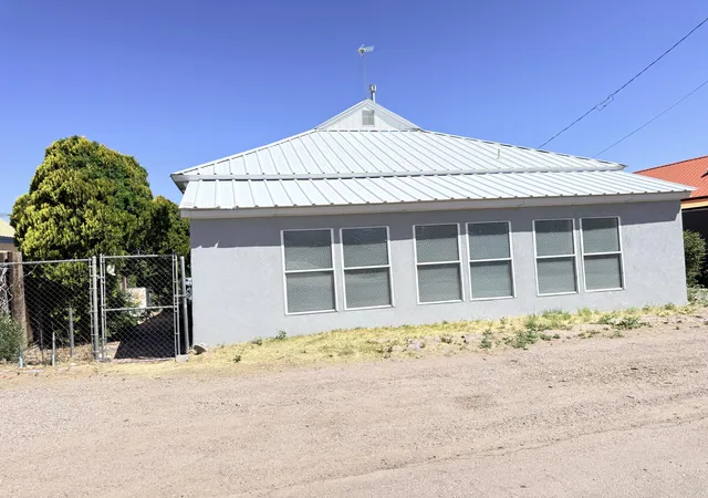 Photo 3 of Single family home for sale at 904 W 1st Street, Magdalena, NM 87825 | MLS# 1103486 | Listing updated on 2026-08-07