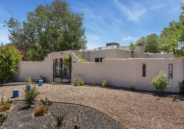 Photo 2 of Single family home for sale at 2616 Mountain Rd Nw, Albuquerque, NM 87104 | MLS# 1103533 | Listing updated on 2026-08-24