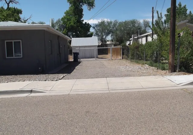 Homes for sale in Los Lunas, NM | 511 Cortez St Se, Los Lunas, NM 87031 | MLS# 1103566