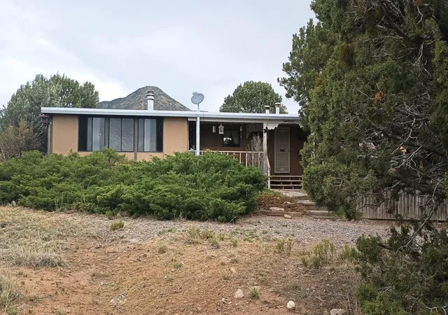 Photo 28 of Sale Pending at 51 Living Water Rd, Edgewood, NM 87015 | MLS# 1103568 | Listing updated on 2026-08-06