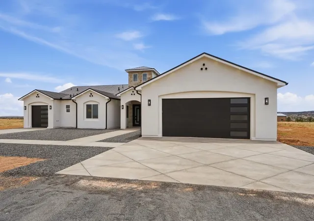 Photo 1 of Single family home for sale at 26 Blanco Dr, Edgewood, NM 87015 | MLS# 1103575 | Listing updated on 2026-08-05