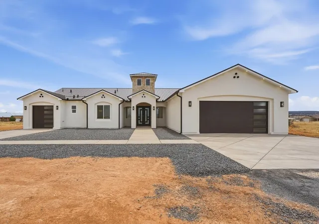 Photo 3 of Single family home for sale at 26 Blanco Dr, Edgewood, NM 87015 | MLS# 1103575 | Listing updated on 2026-08-05
