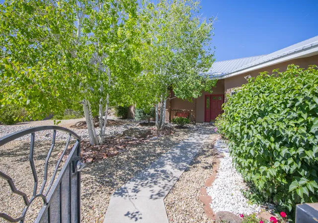Homes for sale in Sandia Park, NM | 29 Conquest Ct, Sandia Park, NM 87047 | MLS# 1103586