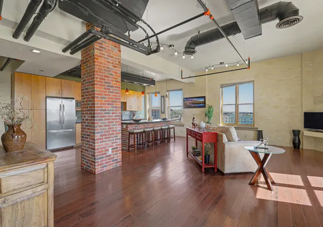 4th image of 219 Central Ave Nw #APT 504, Albuquerque, NM 87102 | MLS# 1103592