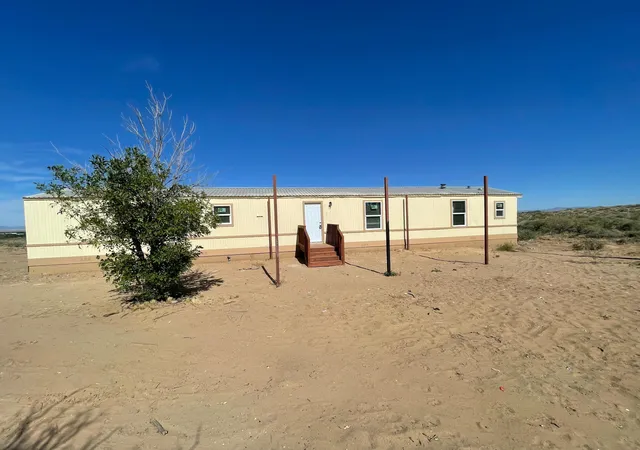 Homes for sale in Belen, NM | 78 James St, Belen, NM 87002 | MLS# 1103658