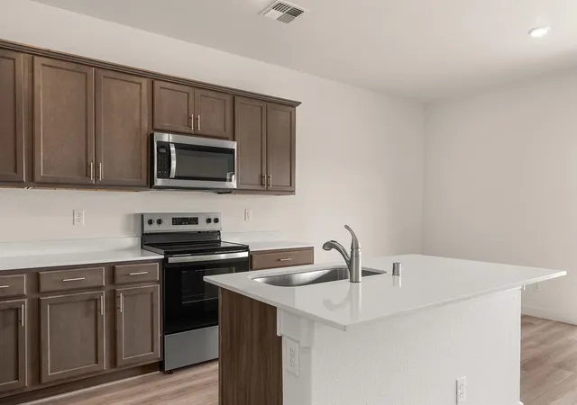 5th image of 812 Calle De Las Rosas Sw, Belen, NM 87002 | MLS# 1103659