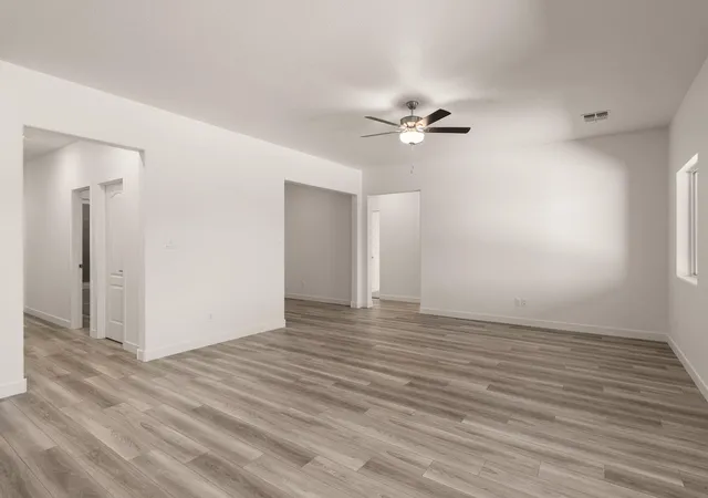3rd image of 811 Calle De Las Rosas Sw, Belen, NM 87002 | MLS# 1103661