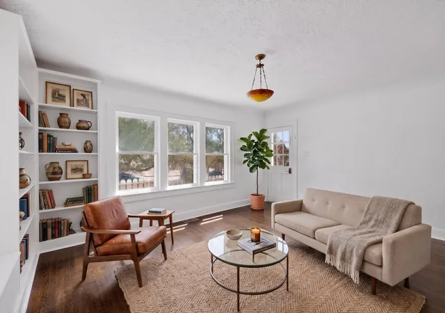 5th image of 717 Gold Ave Se, Albuquerque, NM 87102 | MLS# 1103687