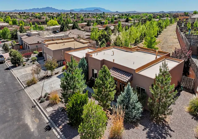 3rd image of 43 Canto Del Pajaro, Santa Fe, NM 87508 | MLS# 1103663
