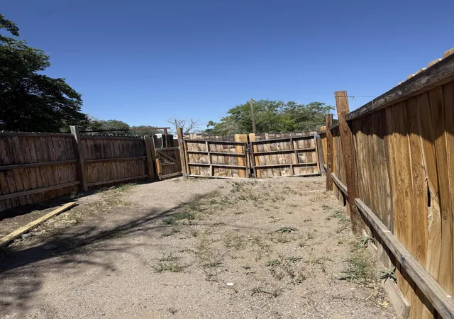 13th image of 520 Kentucky St Se, Albuquerque, NM 87108 | MLS# 1103756