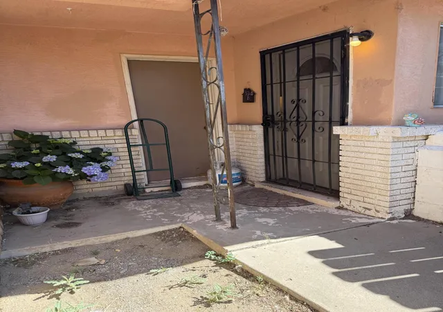 image of 520 Kentucky St Se, Albuquerque, NM 87108 | MLS# 1103756