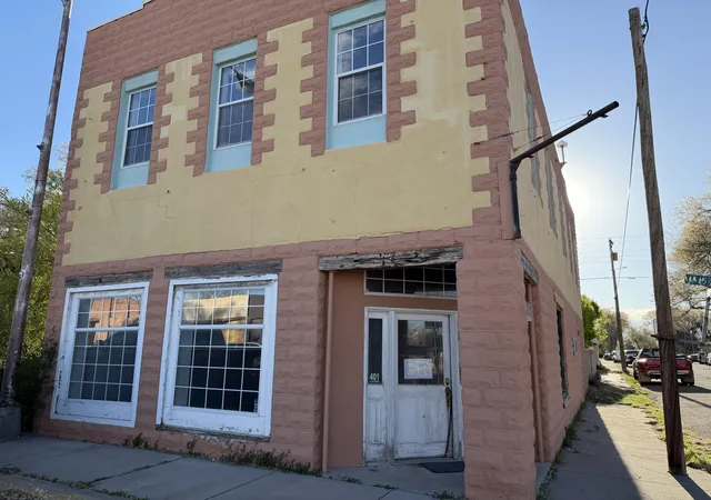 Photo 1 of Single family home for sale at 401 5th Street, Estancia, NM 87016 | MLS# 1103760 | Listing updated on 2026-08-24