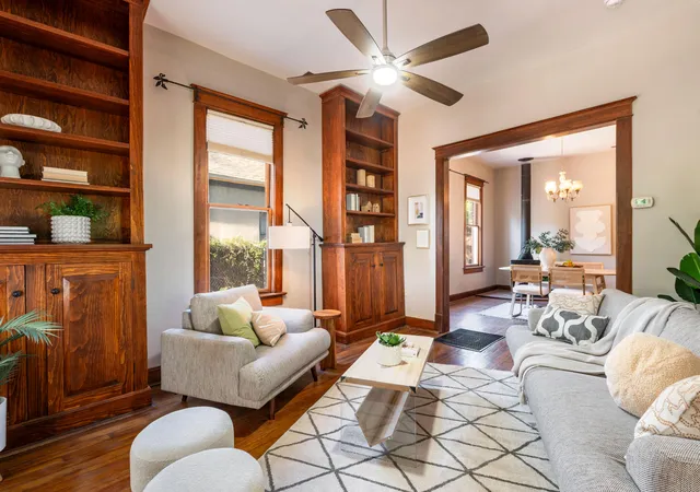 Homes for sale in Albuquerque, NM | 913 8Th St Nw, Albuquerque, NM 87102 | MLS# 1103792
