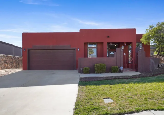 Photo 1 of Sale Pending at 2205 Sun Chaser Pl, Las Cruces, NM 88011 | MLS# 1103838 | Listing updated on 2026-08-13