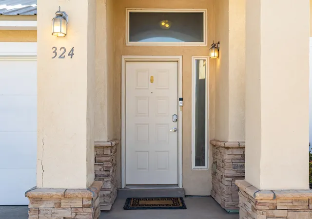 Photo 2 of Single family home for sale at 324 Encantado Ridge Ct Ne, Rio Rancho, NM 87124 | MLS# 1103852 | Listing updated on 2026-08-19