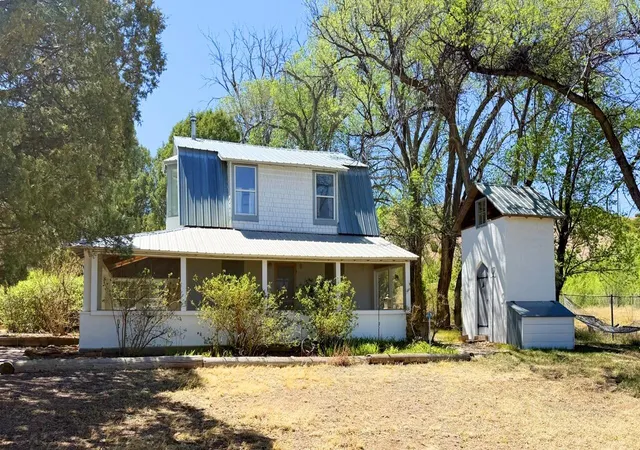 1st image of 44 Grump St, Las Vegas, NM 87701 | MLS# 1103866