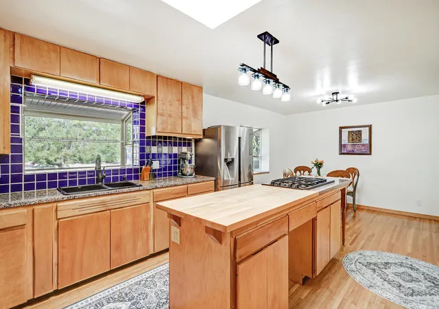 Photo 4 of Sale Pending at 3560 Luke Cir NW, Albuquerque, NM 87107 | MLS# 1103884 | Listing updated on 2026-07-23