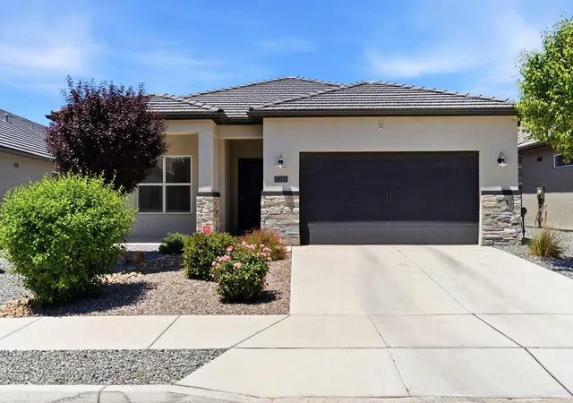 Photo 2 of Sale Pending at 7755 Majesty Ct Nw, Albuquerque, NM 87107 | MLS# 1103954 | Listing updated on 2026-08-03