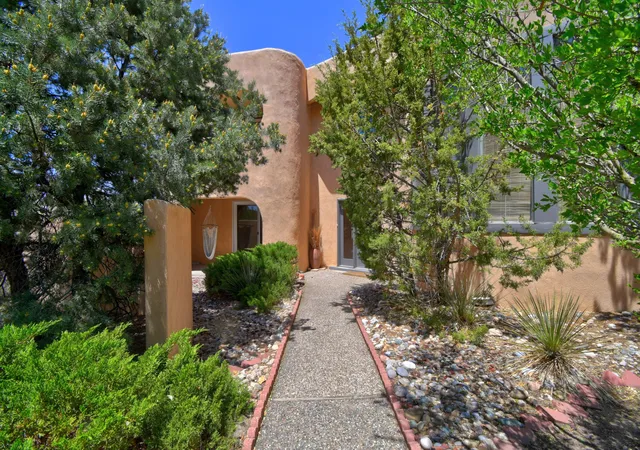 3rd image of 620 Cedar Hill Rd Ne, Albuquerque, NM 87122 | MLS# 1103987