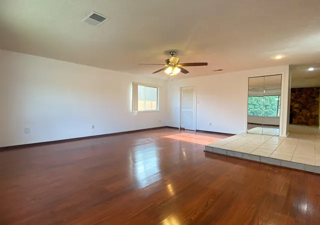 Homes for sale in Albuquerque, NM | 8209 Tina Dr Ne, Albuquerque, NM 87109 | MLS# 1104000