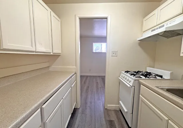 3rd image of 1008 Alvarado Dr Se, Albuquerque, NM 87108 | MLS# 1104004