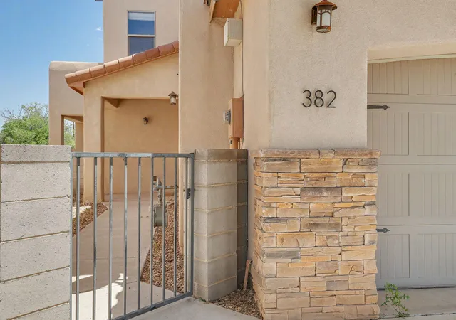 Homes for sale in Los Lunas, NM | 382 Coronado Ln Ne, Los Lunas, NM 87031 | MLS# 1104020