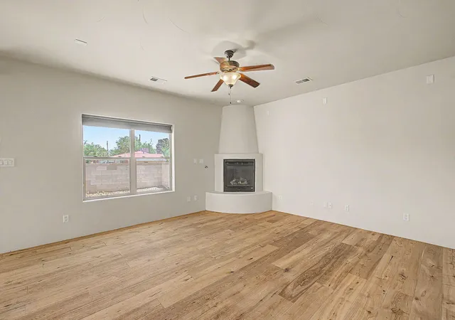 Homes for sale in Los Lunas, NM | 382 Coronado Ln Ne, Los Lunas, NM 87031 | MLS# 1104020