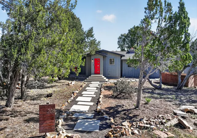 Homes for sale in Tijeras, NM | 208 Sangre De Cristo Cir, Tijeras, NM 87059 | MLS# 1104046