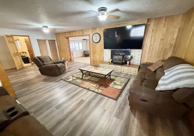Homes for sale in Bosque Farms, NM | 375 Ranchitos Rd, Bosque Farms, NM 87068 | MLS# 1104038