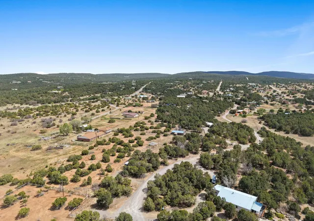 2nd image of 18 Holiday Dr, Tijeras, NM 87059 | MLS# 1104036