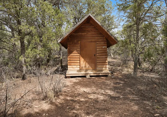 76th image of 18 Holiday Dr, Tijeras, NM 87059 | MLS# 1104036