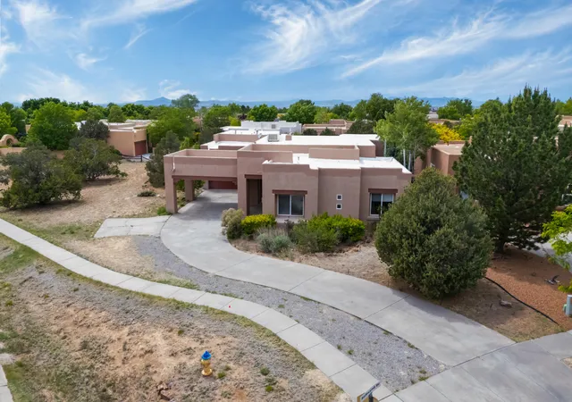 2nd image of 1 Softwynd Dr, Santa Fe, NM 87508 | MLS# 1104055