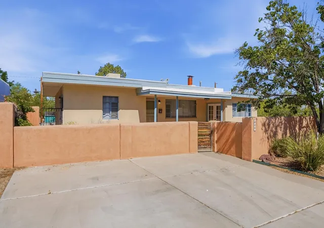 Homes for sale in Albuquerque, NM | 1301 Girard Blvd Se, Albuquerque, NM 87106 | MLS# 1104058